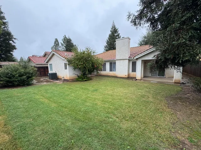 $2,350 | 1848 East Everglade Avenue, Fresno, CA 93720