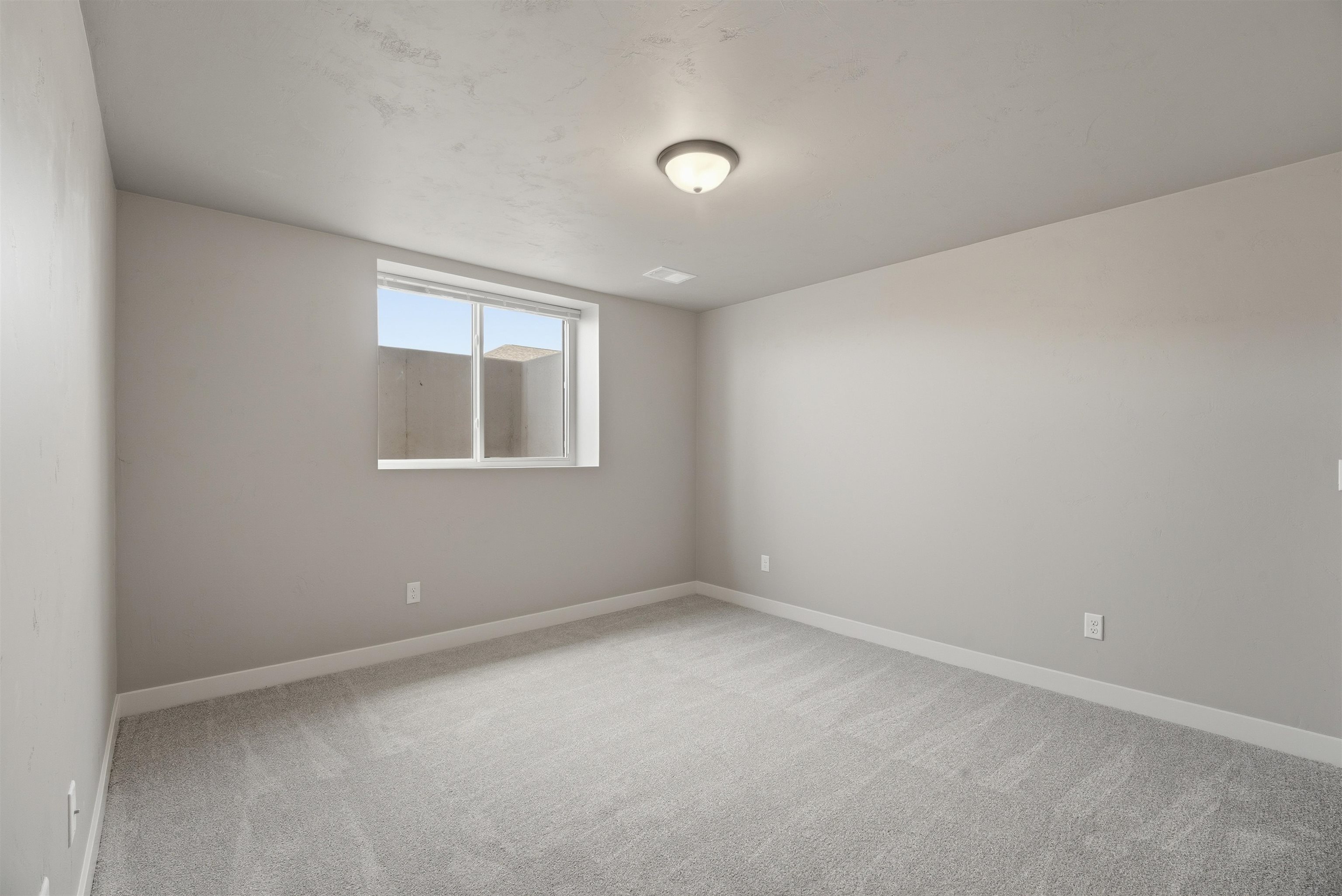 5749 Sequoia Drive Appleton, WI 54913 - Photo 21 of 35