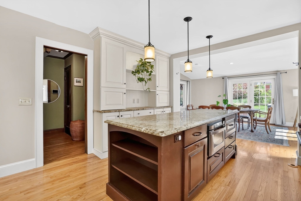 35 Shefford Street Springfield, MA 01107 - Photo 13 of 42