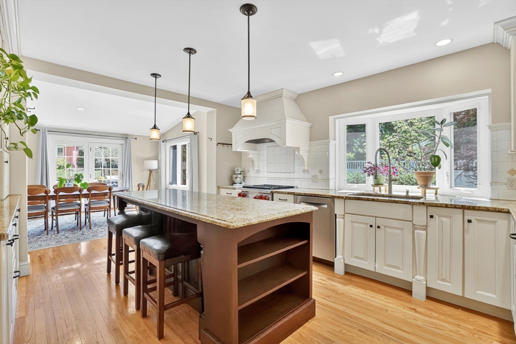 35 Shefford Street Springfield, MA 01107 - Photo 14 of 42