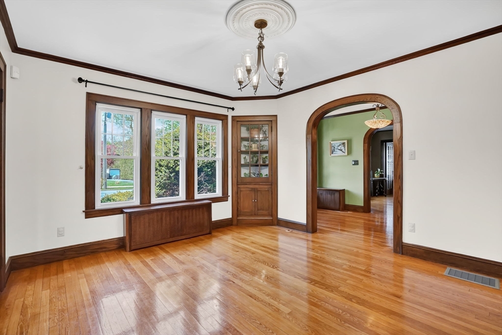 35 Shefford Street Springfield, MA 01107 - Photo 21 of 42