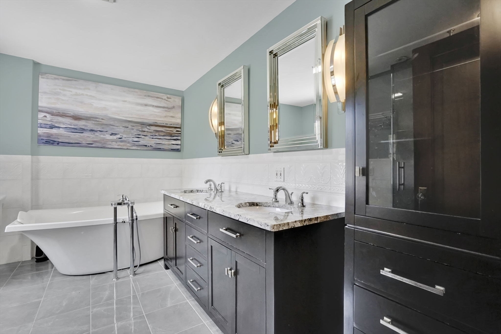 35 Shefford Street Springfield, MA 01107 - Photo 28 of 42