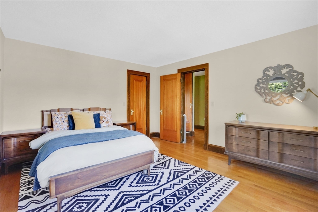 35 Shefford Street Springfield, MA 01107 - Photo 32 of 42