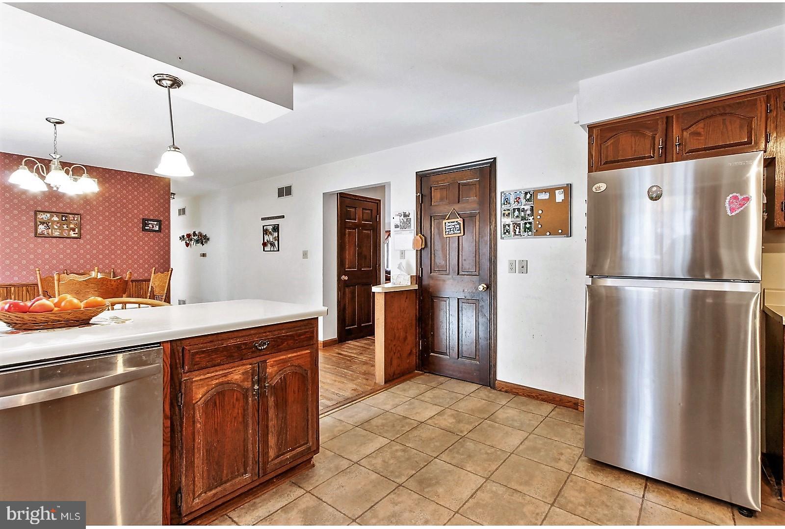 375 Racetrack Road Hanover, PA 17331 - Photo 11 of 25 Gallery Image 11