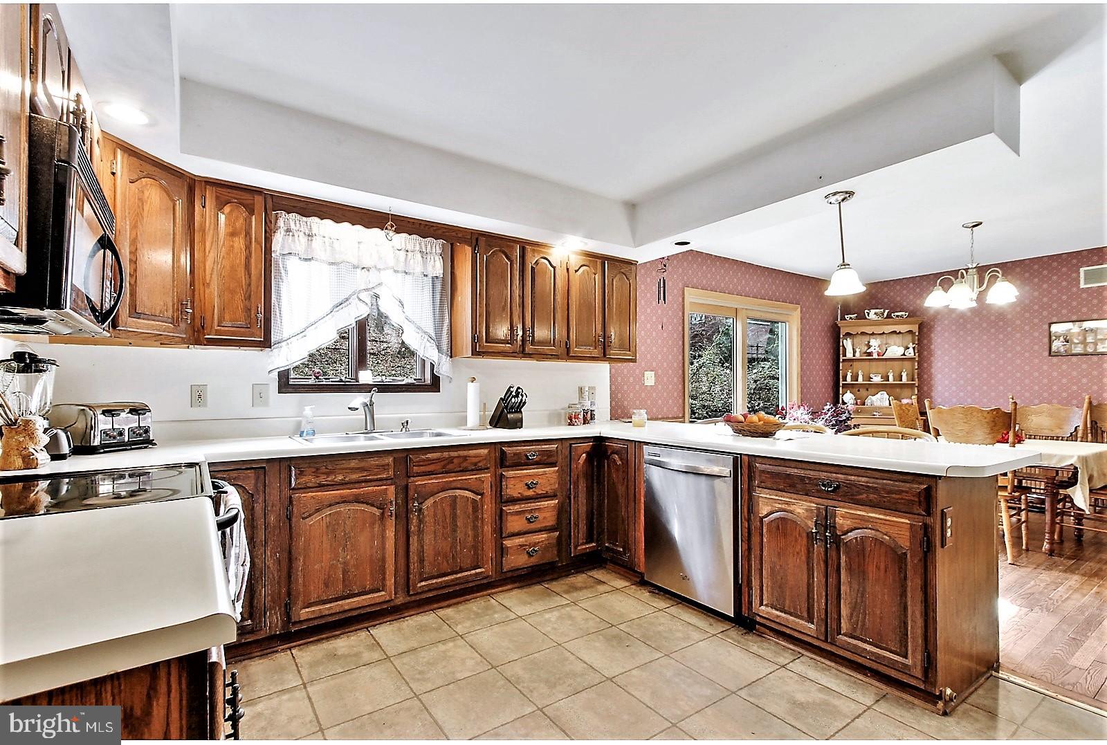 375 Racetrack Road Hanover, PA 17331 - Photo 12 of 25 Gallery Image 12