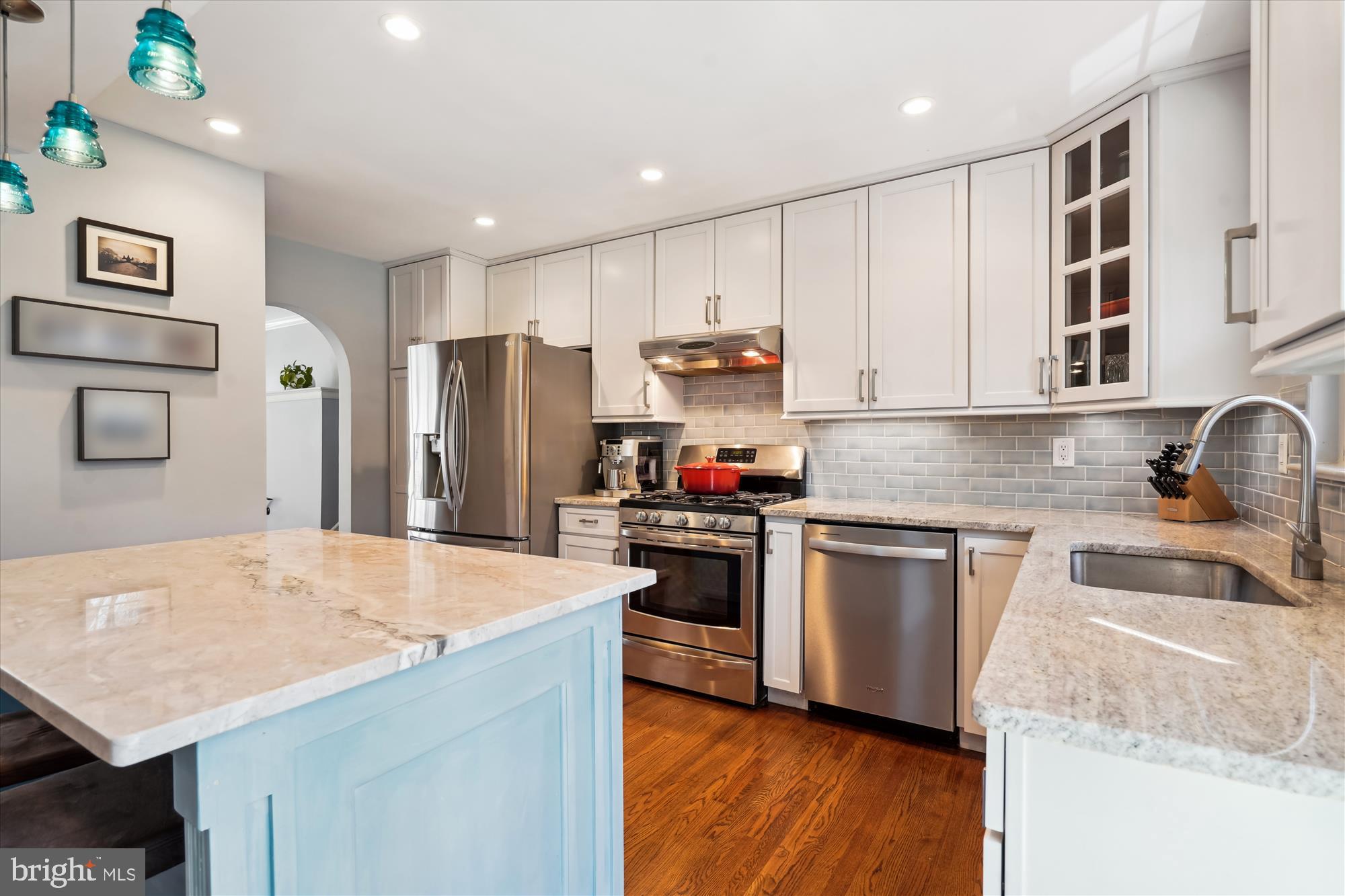 9209 Friars Road Bethesda, MD 20817 - Photo 15 of 47 Kitchen