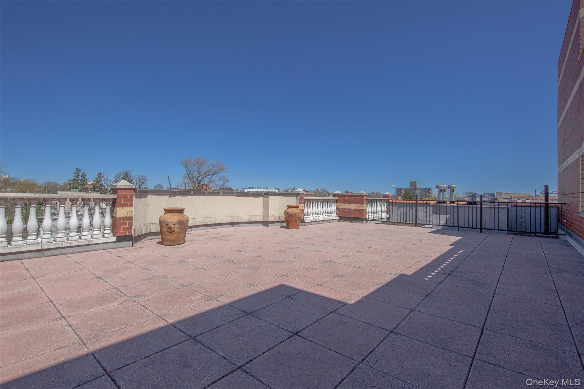 10716 37th Avenue, Unit 3B Queens, NY 11368 - Photo 18 of 19