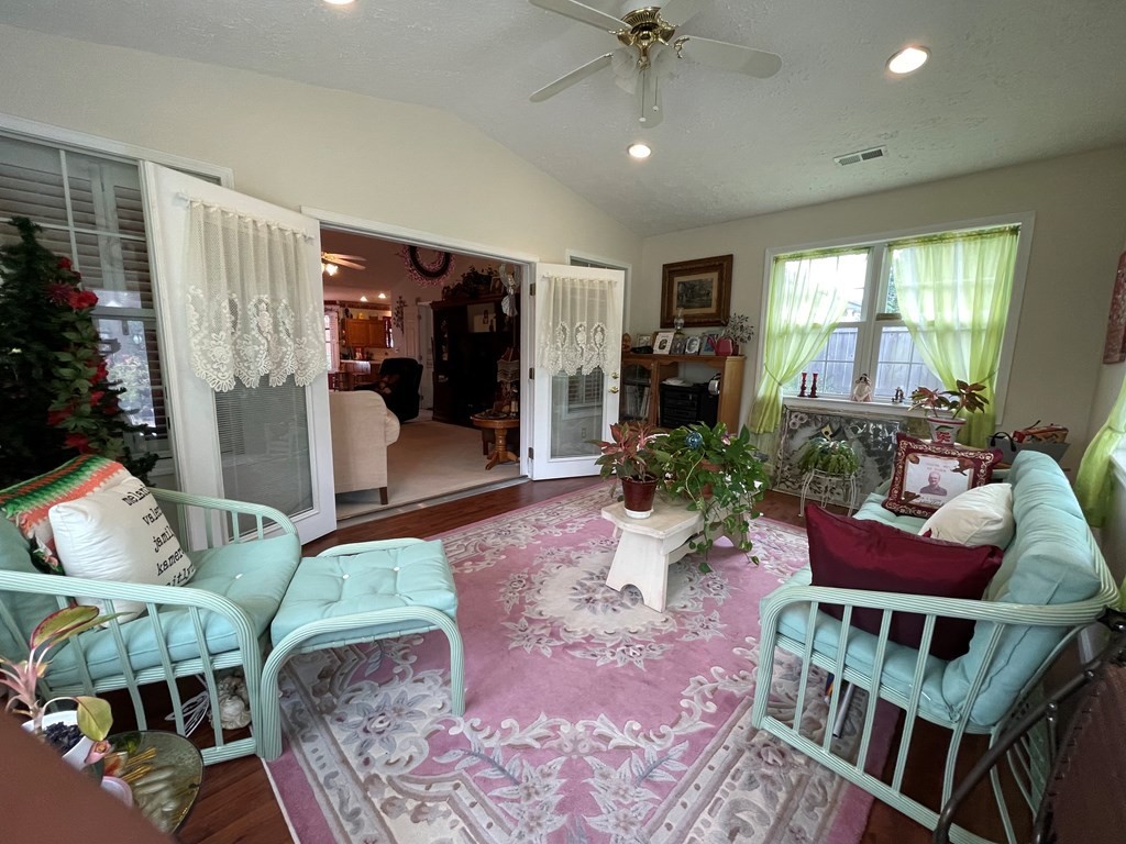 1622 Middle Court Sevierville, TN 37862 - Photo 18 of 20