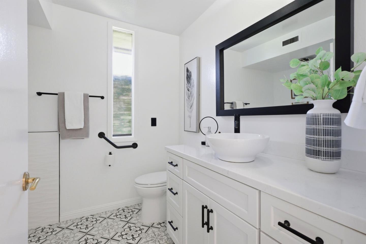 17 Rinconada Circle Belmont, CA 94002 - Photo 26 of 47