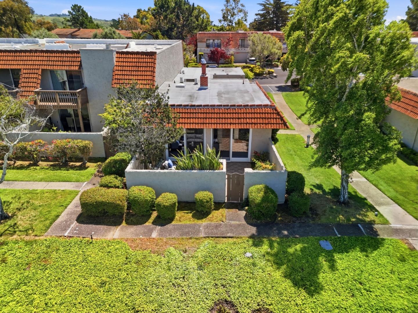 17 Rinconada Circle Belmont, CA 94002 - Photo 40 of 47