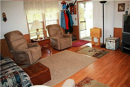 118 Little Timber Ridge Buchanan, VA 24066 - Photo 20 of 48 View #2/Sliding Doors to Sitting Porch