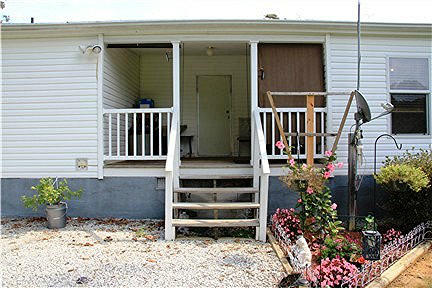 118 Little Timber Ridge Buchanan, VA 24066 - Photo 35 of 48 Back Covered Sitting Porch