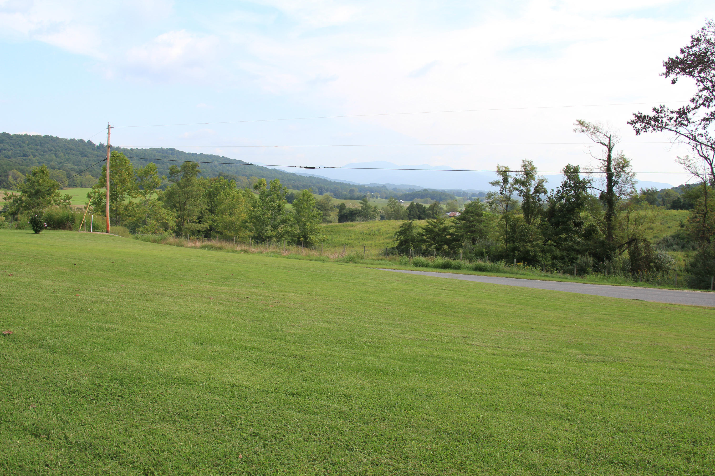 118 Little Timber Ridge Buchanan, VA 24066 - Photo 5 of 48 Views from Front Porch