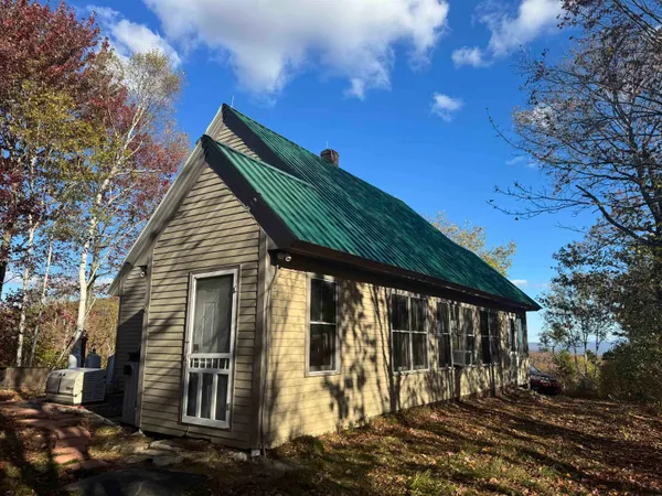 $399,900 | 915 Wheeler Mountain Road, Barton, VT 05822
