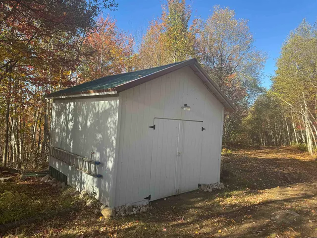 $399,900 | 915 Wheeler Mountain Road, Barton, VT 05822