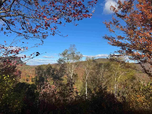 $399,900 | 915 Wheeler Mountain Road, Barton, VT 05822