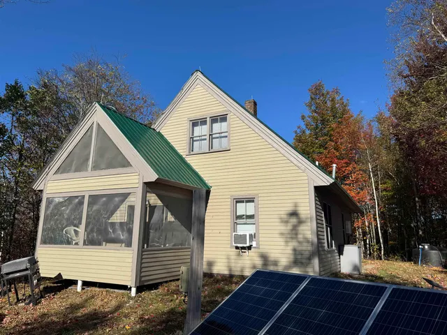 $399,900 | 915 Wheeler Mountain Road, Barton, VT 05822