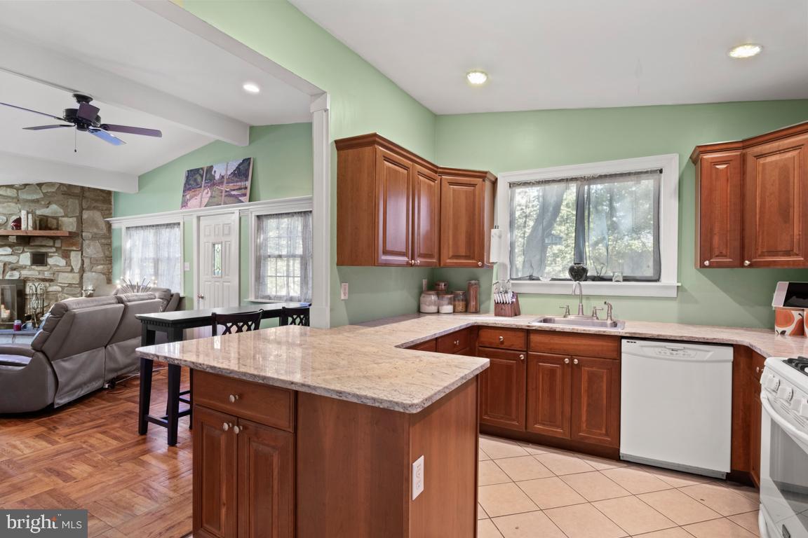 548 Graystone Road Ambler, PA 19002 - Photo 8 of 24 Gallery Image 8