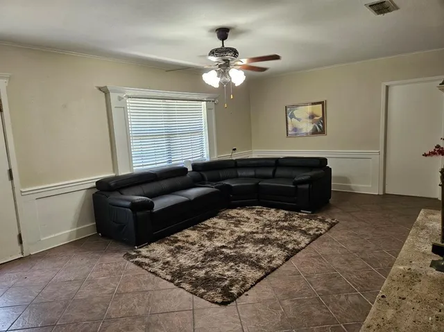 $2,500 | 1018 An County Road 2301, Tennessee Colony, TX 75861