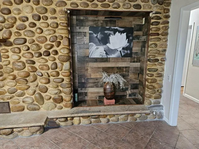 $2,500 | 1018 An County Road 2301, Tennessee Colony, TX 75861