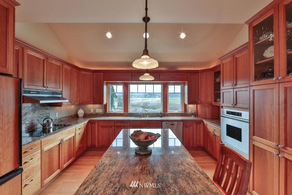 919 Finn Hall Road Port Angeles, WA 98362 - Photo 10 of 25 Gallery Image 10