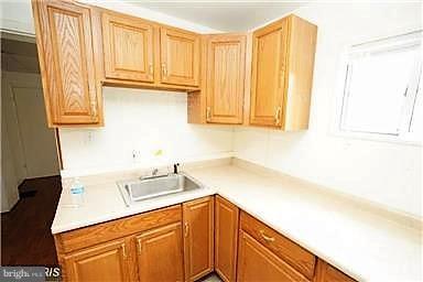 4907 Harford Road Baltimore, MD 21214 - Photo 3 of 26 Kitchen