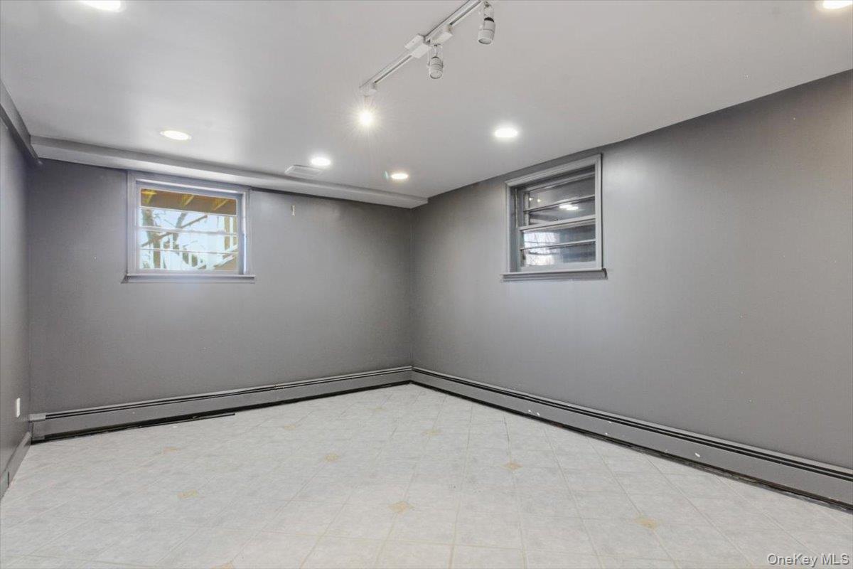 27 Harbor Terrace Drive Rye, NY 10580 - Photo 22 of 28