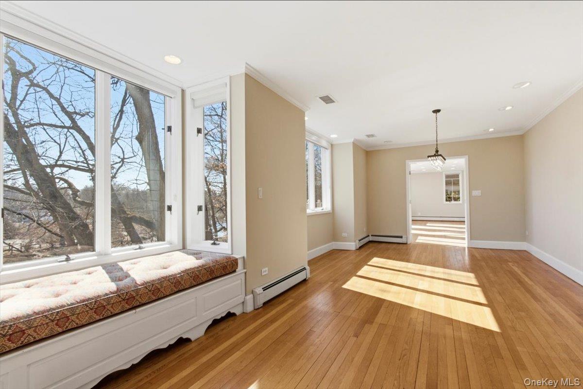 27 Harbor Terrace Drive Rye, NY 10580 - Photo 3 of 28