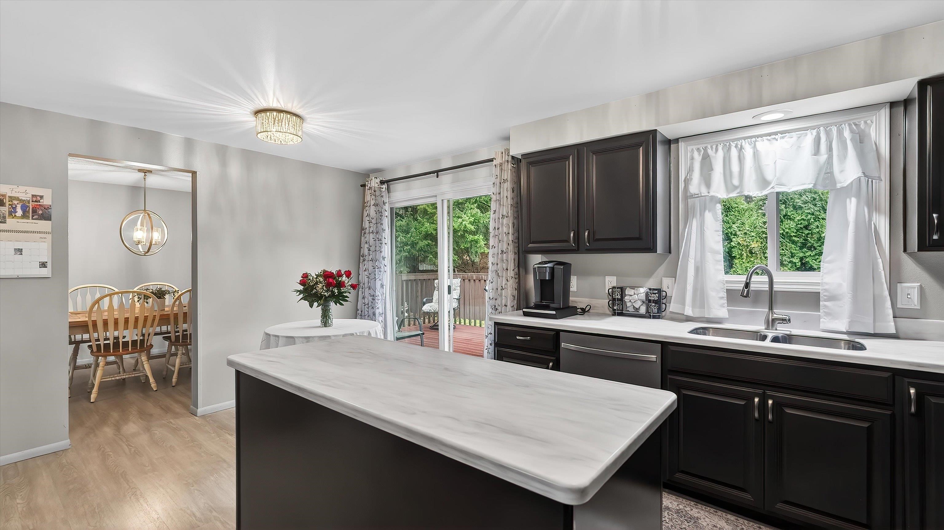 11407 North Post Street Spokane, WA 99218 - Photo 12 of 45