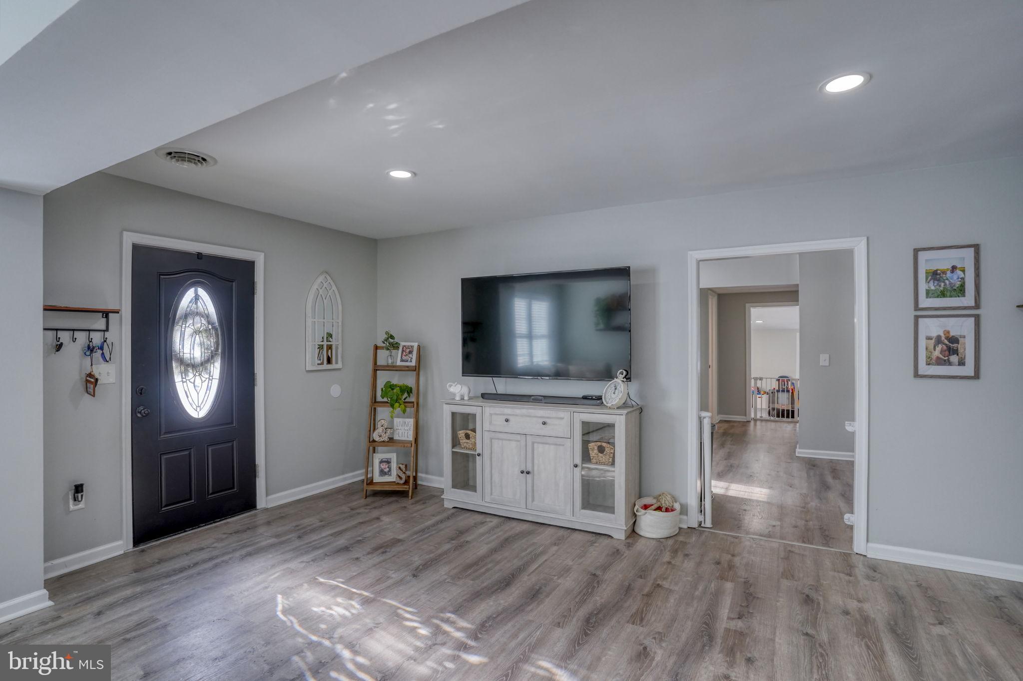 2613 Old County Road Newark, DE 19702 - Photo 24 of 50 Inviting entryway with modern charm.