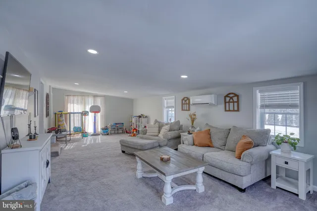 $525,000 | 2613 Old County Road, Newark, DE 19702