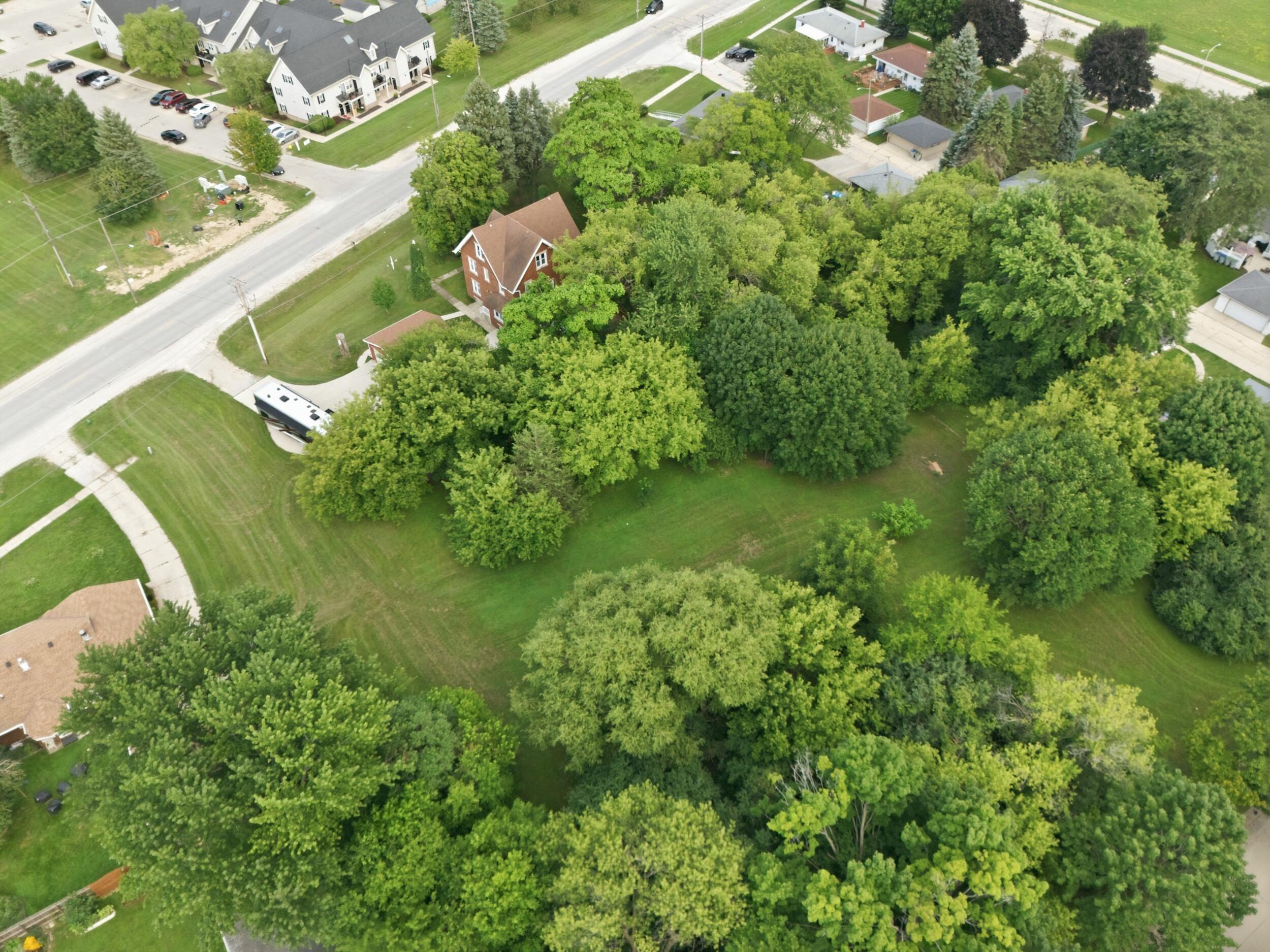 8051 North Granville Road Milwaukee, WI 53224 - Photo 82 of 105 10_8051ngranville_004