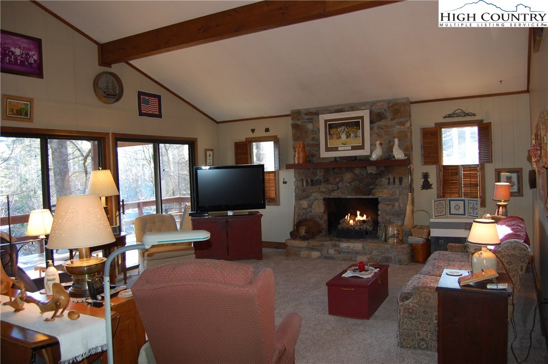 267 Rhododendron Loop Newland, NC 28657 - Photo 3 of 25 Gallery Image 3