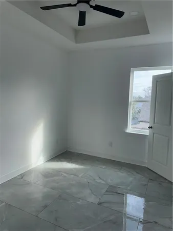 $2,100 | 1715-1717 North Robertson Street, Unit 1717, New Orleans, LA 70116