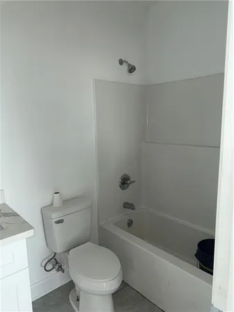 $2,100 | 1715-1717 North Robertson Street, Unit 1717, New Orleans, LA 70116