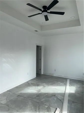 $2,100 | 1715-1717 North Robertson Street, Unit 1717, New Orleans, LA 70116