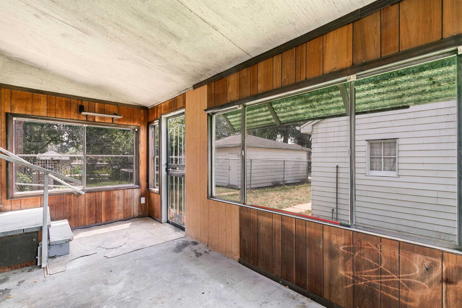 1532 State Line Road Calumet City, IL 60409 - Photo 11 of 15
