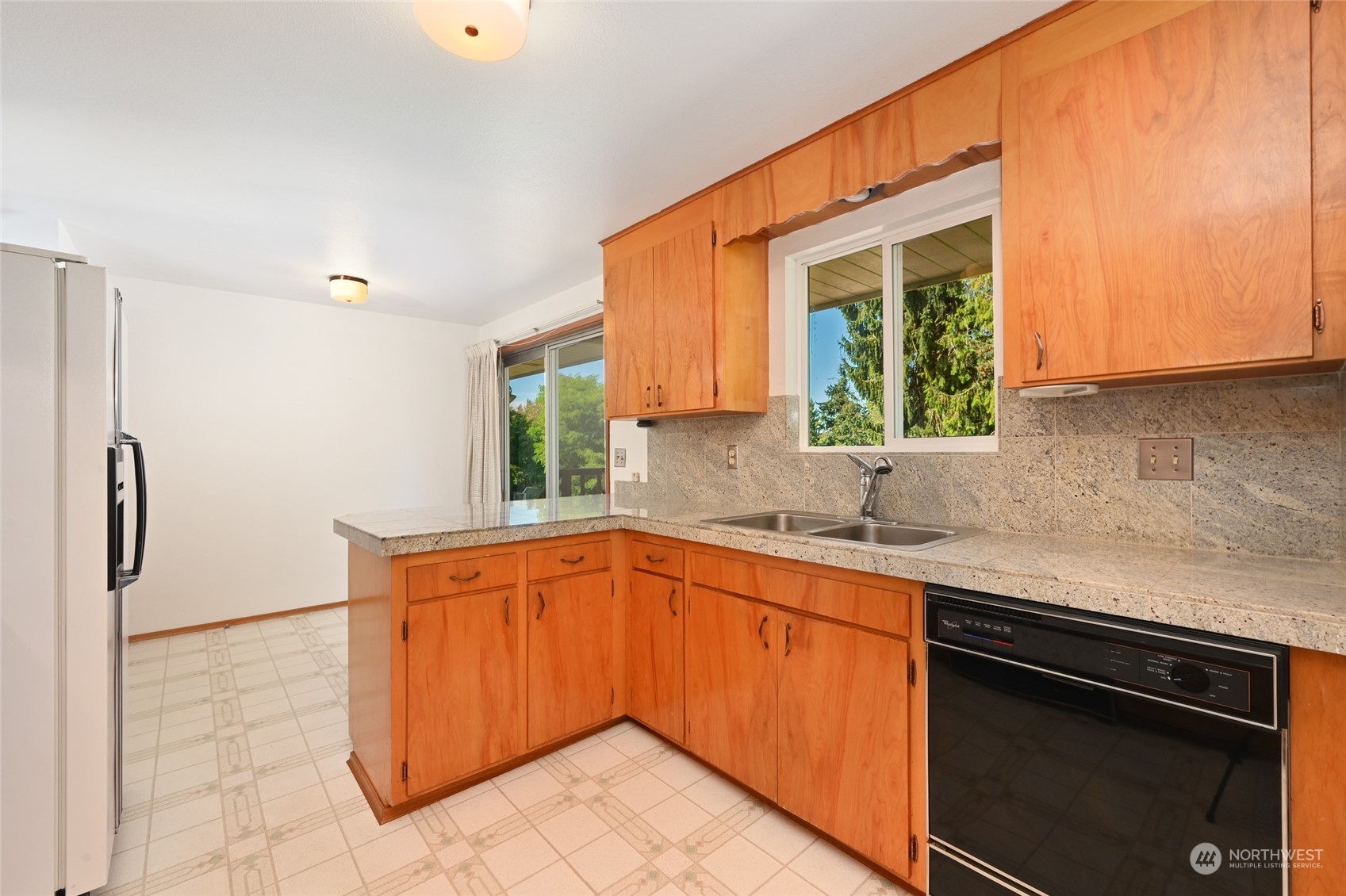 2203 Burley Drive Everett, WA 98208 - Photo 11 of 36