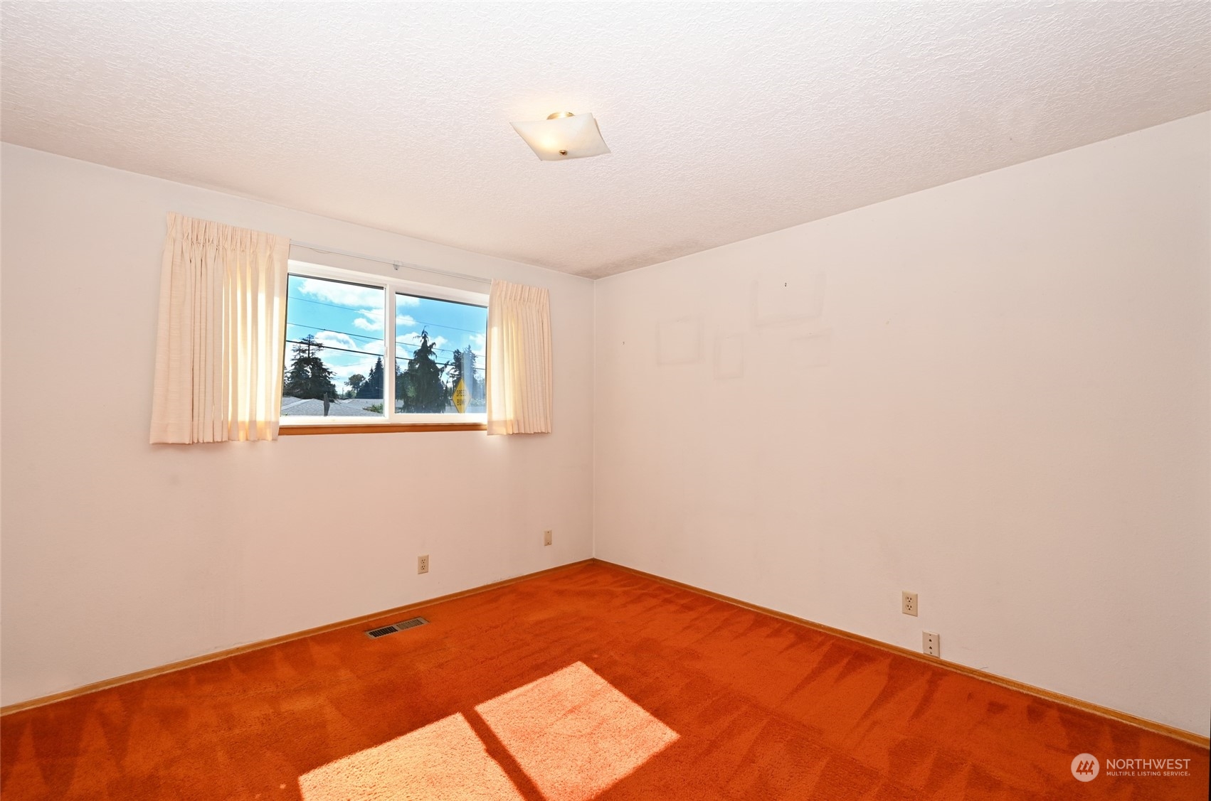 2203 Burley Drive Everett, WA 98208 - Photo 20 of 36