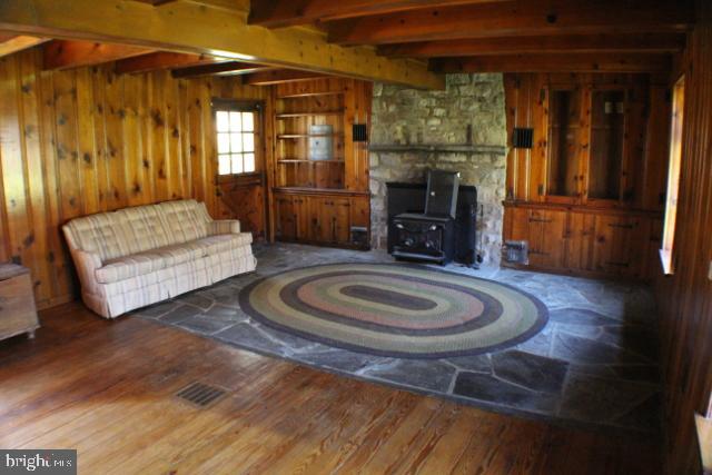 780 Church Lane Road Reading, PA 19606 - Photo 7 of 57 very cool living room - that's real flagstone!!