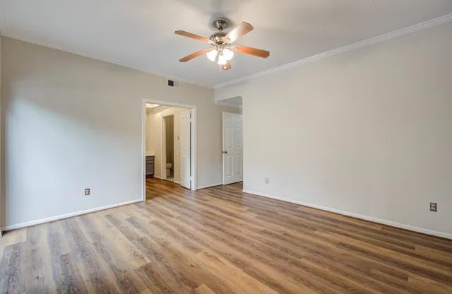 $209,000 | 11711 Memorial Drive, Unit 188, Houston, TX 77024