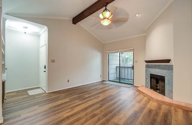 $209,000 | 11711 Memorial Drive, Unit 188, Houston, TX 77024