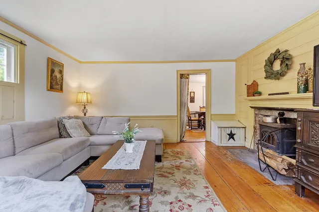 $695,000 | 314 Richmond Road, Fitzwilliam, NH 03447