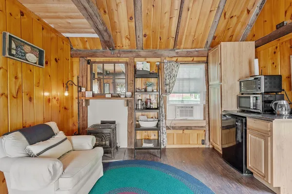 $650,000 | 314 Richmond Road, Fitzwilliam, NH 03447
