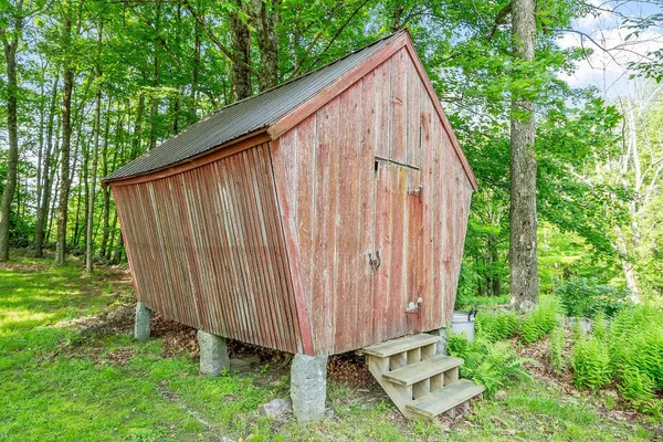 $650,000 | 314 Richmond Road, Fitzwilliam, NH 03447