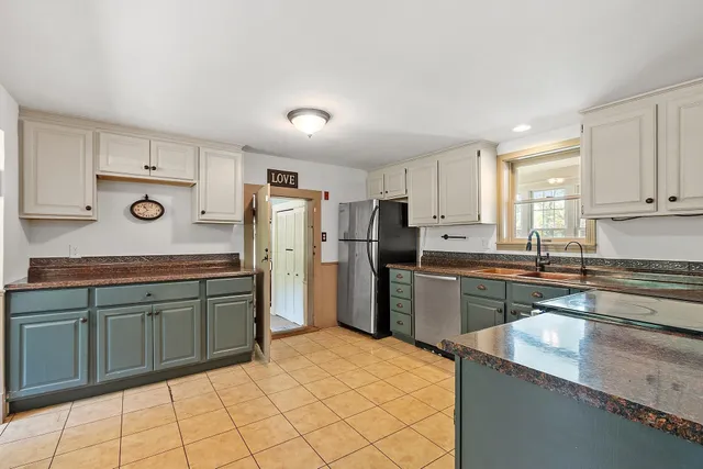 $695,000 | 314 Richmond Road, Fitzwilliam, NH 03447