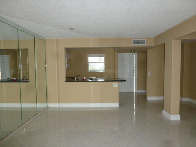 2929 South Ocean Boulevard, Unit 411 Boca Raton, FL 33432 - Photo 3 of 11 (26).JPG