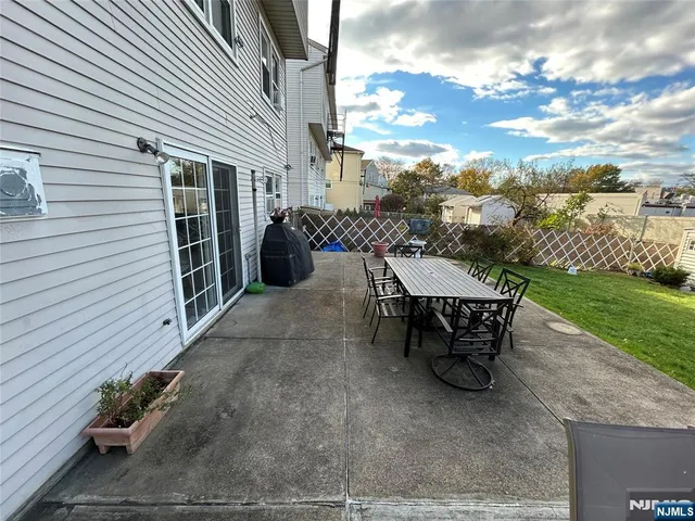 a view of a house with a big yard