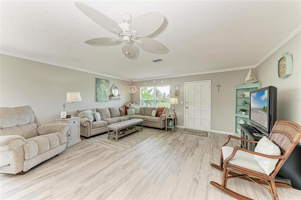 3213 Mercer Road Bradenton, FL 34207 - Photo 8 of 34 Gallery Image 8