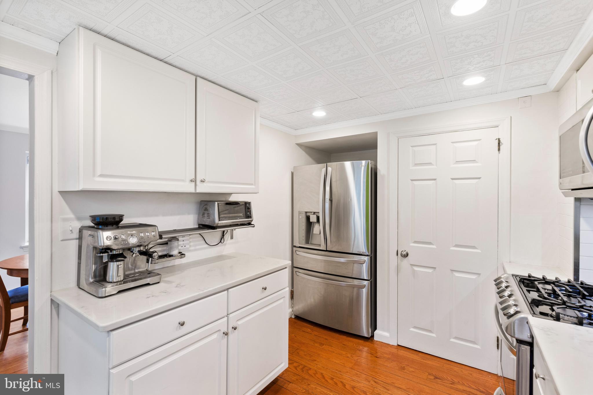406 Red Leaf Road Wynnewood, PA 19096 - Photo 11 of 36 Gallery Image 11